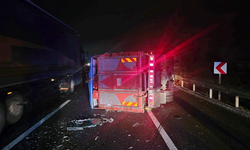 Eskişehir yolunda kamyon tır ile çarptı: 1 yaralı