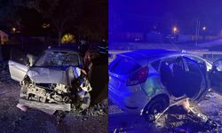 Eskişehir yolunda otomobil bariyerlere çarptı: 5 yaralı