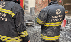 Eskişehir'de çi börek dükkanında yangın! Ekipler seferber oldu