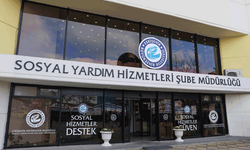 Eskişehir'de ihtiyaç sahibi çocuklar için atkı, bere ve eldiven kampanyası