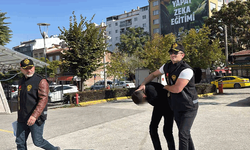 Eskişehir’de öğrenciye zorla tespih satan şüpheliye ev hapsi