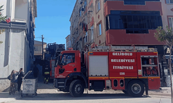 Çanakkale'de bir apartmanın 4'üncü katından çıkan yangın korkuttu