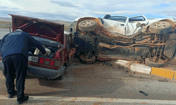 Karaman’da otomobille cip çarpıştı: 2 yaralı