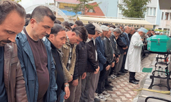 Kütahya’da trenin çarptığı 18 yaşındaki genç toprağa verildi