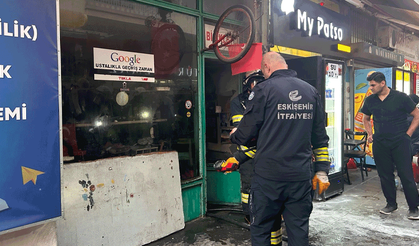 Eskişehir’de yangın: Dükkan alevlere teslim oldu
