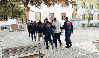 Eskişehir’de akıl almaz olay: Hamamda oyalayıp vurgun yaptılar