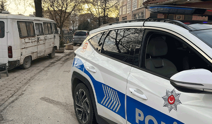 Eskişehir’de bıçaklı kavga: Polis şüpheliyi arıyor