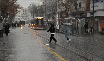Eskişehir’de sıcaklıklar azalıyor, sağanak yağış geliyor