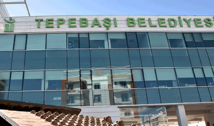 Tepebaşı’nda Özel Kalem Müdürü ve 2 belediye başkan yardımcısı gözaltında
