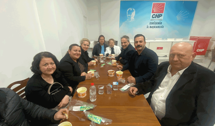 Yalaz: “Birkaç kişi dışında tüm örgüt Özgür Özel’in yanında!”