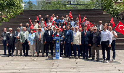 Erhan Usta’dan Eskişehir’de sert eleştiriler: “Şehrin sorunları yıllardır çözülmeyi bekliyor!”