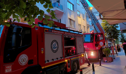 İstiklal Mahallesi'nde apartmanda yangın paniği: Korku dolu anlar yaşandı!