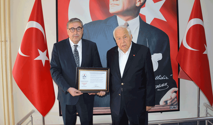 Fahri Keskin’den örnek davranış: Bağışı öğrencilere umut olacak