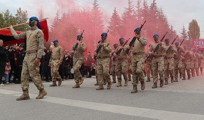 Eskişehir'de 29 Ekim Cumhuriyet Bayramı coşkuyla kutlandı