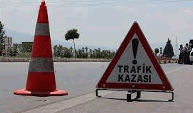 Afyon'da kavşakta trafik kazası: İki yaralı