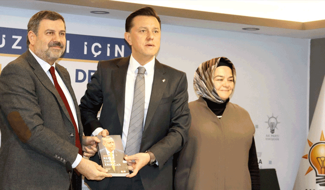 Hatipoğlu: Eskişehir beceriksiz bir yönetimin altında eriyor