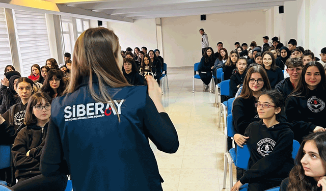 Kütahya’da lise öğrencileri bilgilendirildi