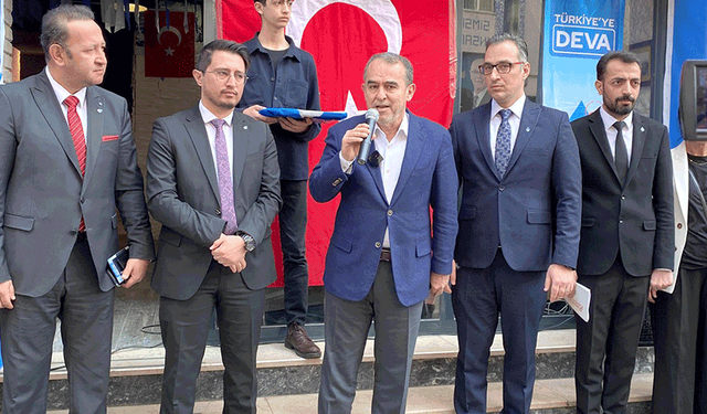 Eski Adalet Bakanı’ndan Eskişehir’de seçim ofisi açılışı