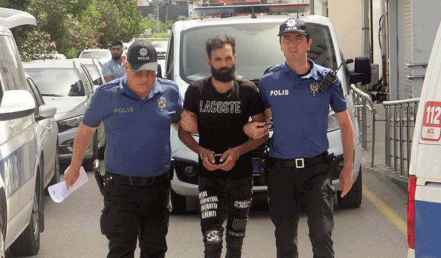Adana'da eş dehşeti: Karısıyla bastığı kişiyi bıçakladı