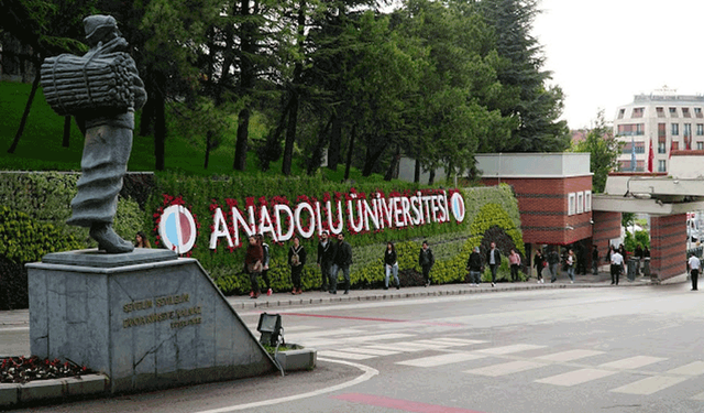 Anadolu Üniversitesi’nde sınavsız eğitim için kayıtlar devam ediyor