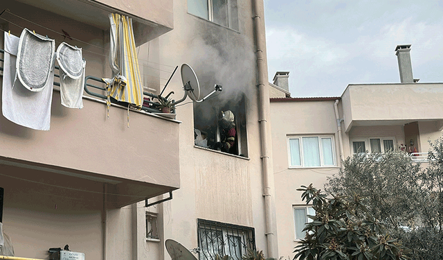 Kuşadası’nda elektrikli battaniye evi kül etti