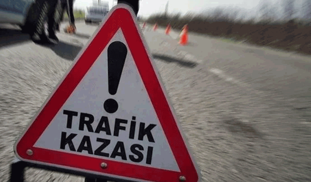 Afyon'da kaza: Bir otomobil bariyerlere çarptı! 3 yaralı