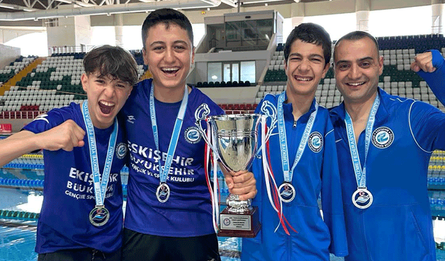 Eskişehir Büyükşehir Spor Kulübü başarılarıyla gururlandırdı