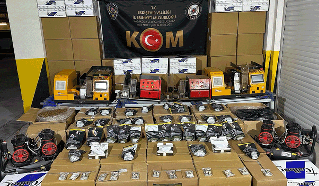 Eskişehir’de polis 1 milyon TL’lik kaçakçılığı önledi