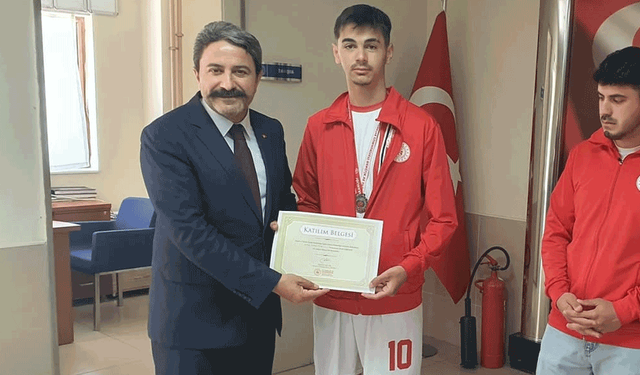 Eskişehir’in gururu oldular: yurt Lig’de ikinci oldular