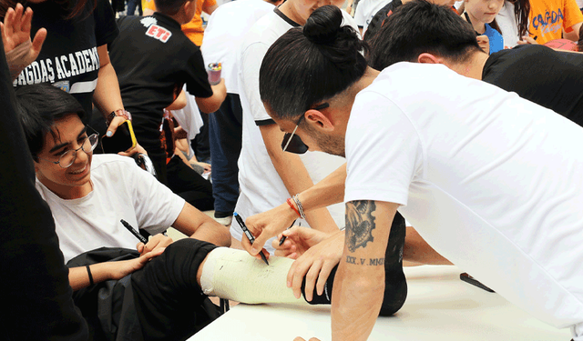 Eskişehirspor'dan Özel Çağdaş Okulları’na ziyaret
