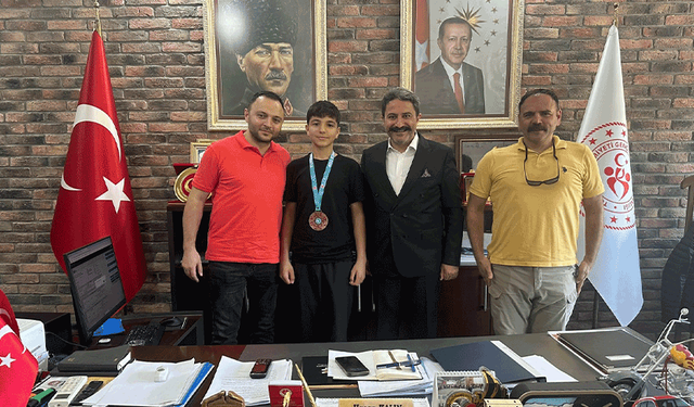 Kürşat Göktepe’den dünya üçüncülüğü! Eskişehir’e büyük gurur