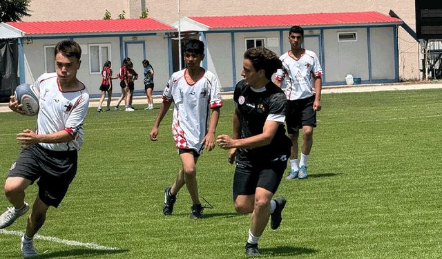 Eskişehir’de ragbi heyecanı sürüyor!