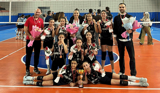 Sezonun son şampiyonluğu yine Yıldız Spor Kulübü’nden