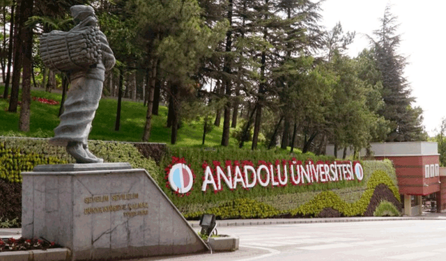 Anadolu Üniversitesi iktisat ve işletme fakülteleri kapatıldı