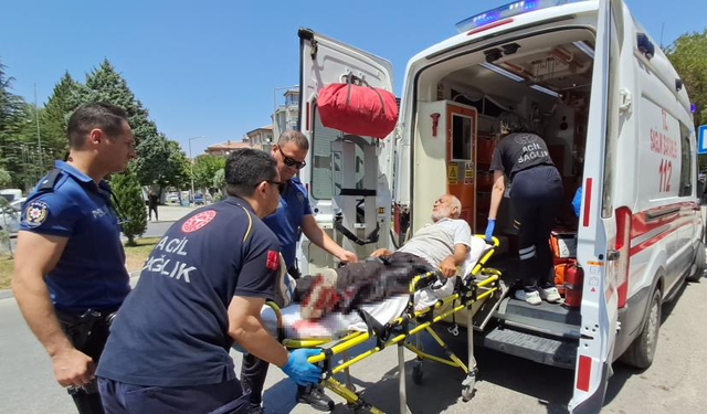 Karaman'da parkta bıçaklı kavga: 1 yaralı