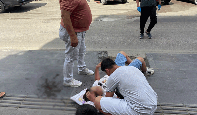 Antalya'da elektrikli bisikletten düşen çocuk yaralandı