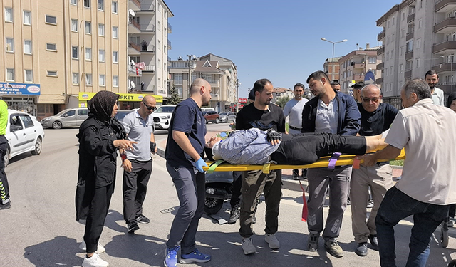 Bursa'da motosiklet ile kamyonet çarpıştı