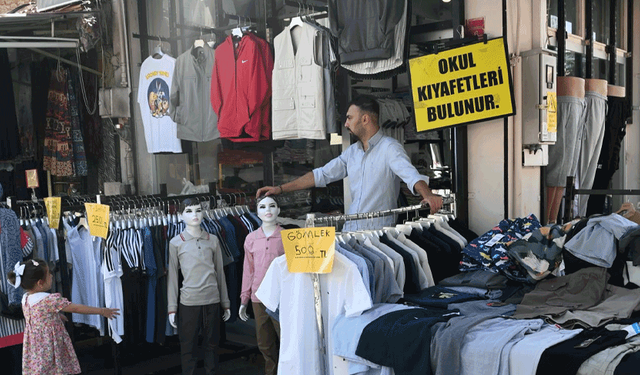 Eskişehir’de okul formalarına yüzde 30 zam: Veliler “fiyatlar dengesiz” diyor
