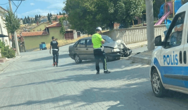 Kütahya'da trafik kazası: 2 yaralı