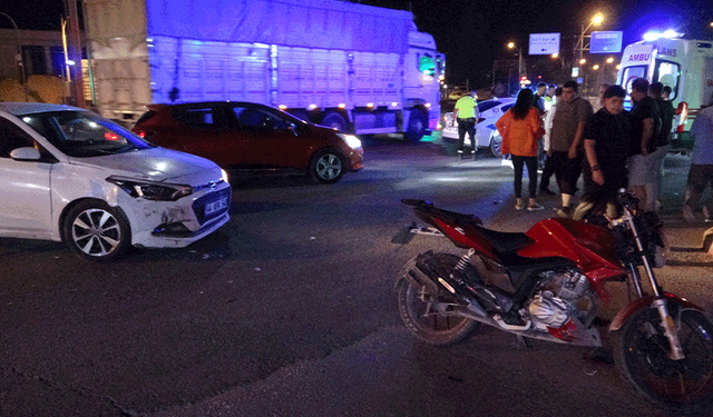 Gece yarısı kaza: Malatya’da otomobil ile motosiklet çarpıştı