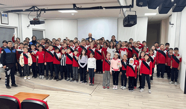 Afyonkarahisar'da çocuklara 112 Acil Çağrı hattının etkin kullanımı anlatıldı