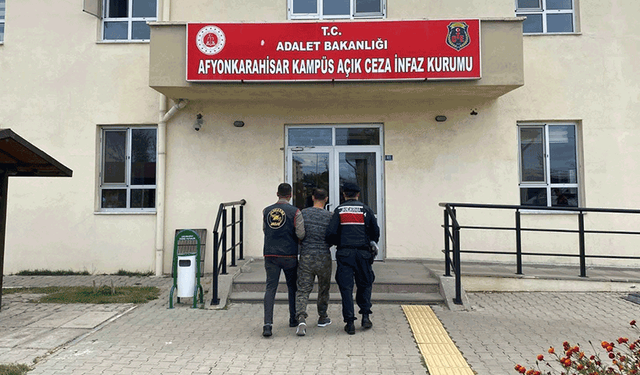 Afyonkarahisar'da yaklaşık 48 yıl hapis cezasıyla aranan şahıs yakalandı