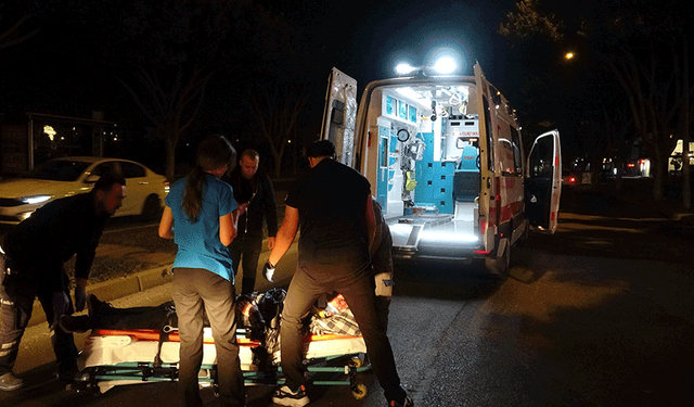 Antalya’da yolun karşısına geçmek isteyen yayaya otobüs çarptı