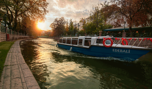 Eskişehirliler geleceğe yön verecek: Büyükşehir’den memnuniyet anketi