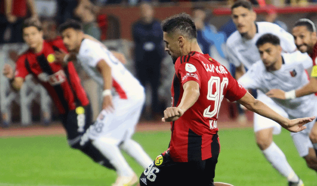 Eskişehirspor ve Oktaş Uşakspor puanları paylaştı:1-1