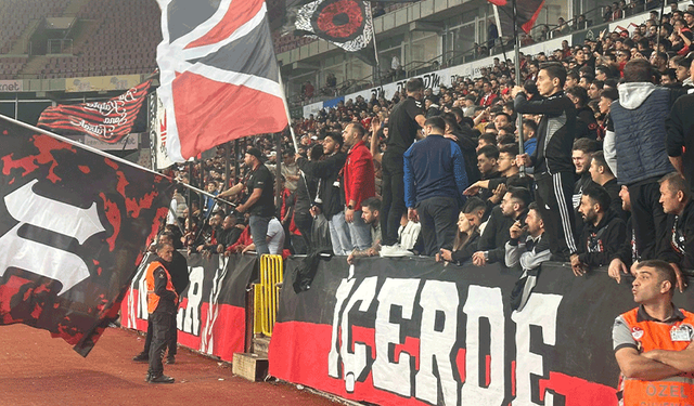 Kırmızı Şimşekler’e tam destek! Tribünler tıklım tıklım olacak