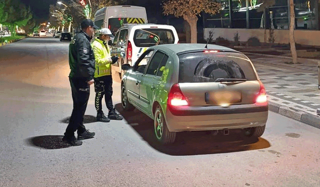 Afyon’da polis ekiplerinden huzur ve asayiş denetimi