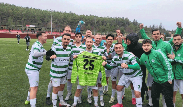 Batıkentspor üç gollü zaferle liderliğini perçinledi