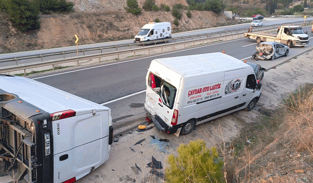 Bilecik’te zincirleme trafik kazası: 3 kişi hastaneye kaldırıldı