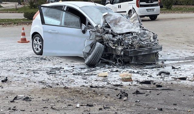 Eskişehir’de feci kaza: 70 yaşındaki sürücü hayatını kaybetti